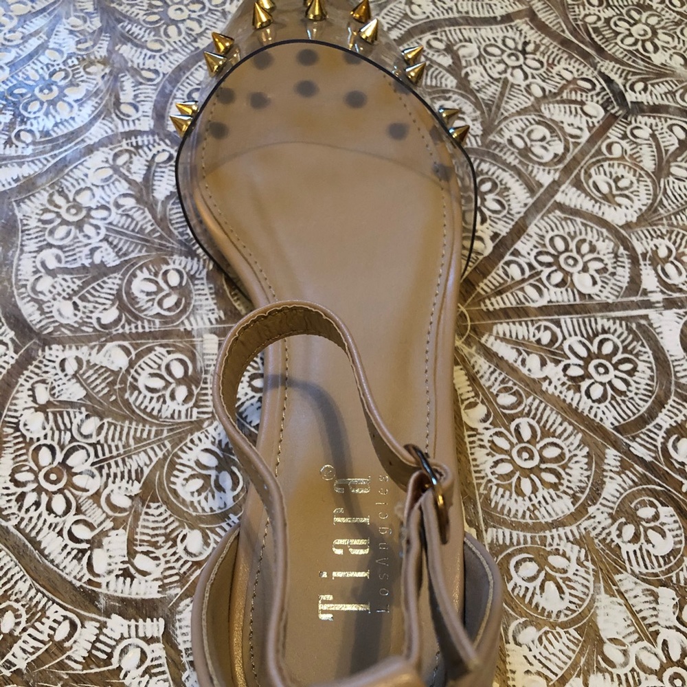 NWT Chic Nude & Clear Flats With Studs - Picture 11 of 13